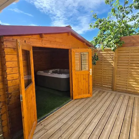 Le De Clément Avec Privatif Casa vacanze